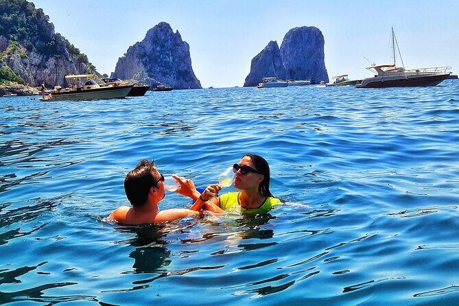 3 Hour Capri Private Boat Tour - Villa Malaparte: Seeing Modern Architecture Hanging Over the Sea