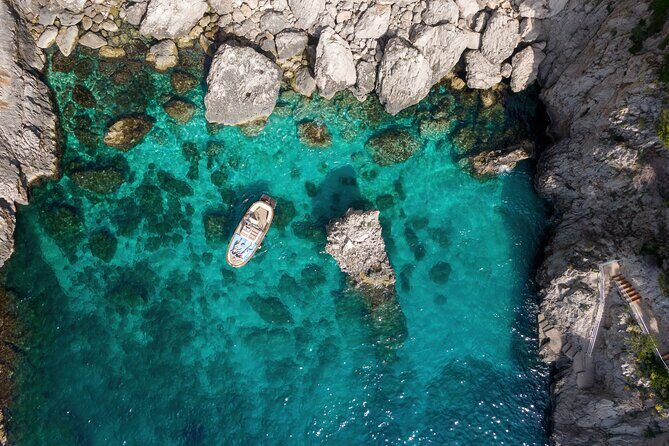 3-hour private boat tour of Capri - Key highlights you’ll care about