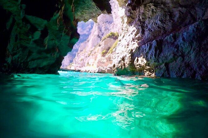 3-hour private boat tour of the island of Capri - Faraglioni Photo Time: Pass the Icons, Then Glide Through the Arch