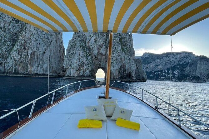 3 hours Private Capri Boat Tour - Natural Arch: A Paleolithic Rock Pass-By on the East Coast