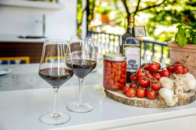 5 Wine Tastings with Typical Products in Sorrento Coast - Five Campania Wines: DOC/DOCG Tastings Done the Right Way