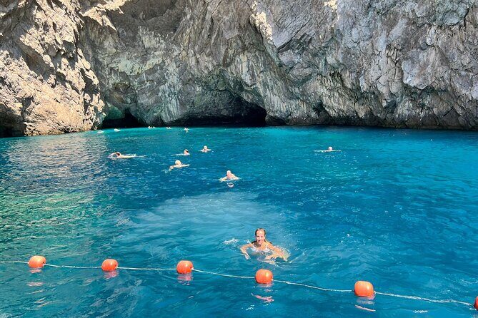 All inclusive Capri Boat and City Tour from Sorrento - Key things I’d circle before you book