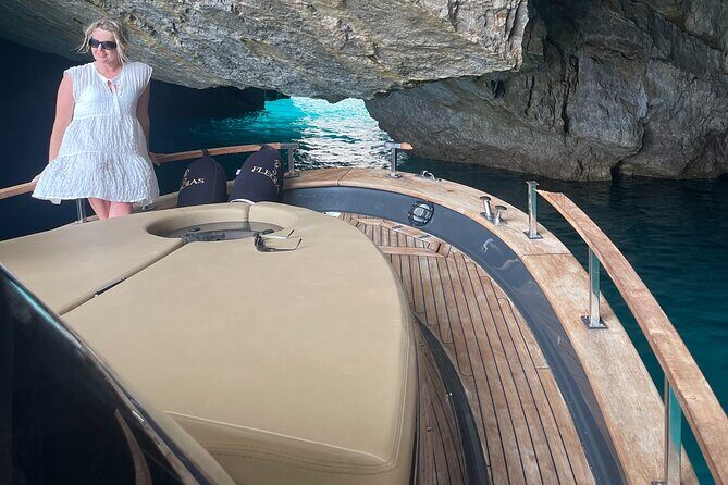 All-Inclusive Capri Boat Tour with City Visit from Positano - Swimming and snorkeling: great when it works, variable when it doesn’t