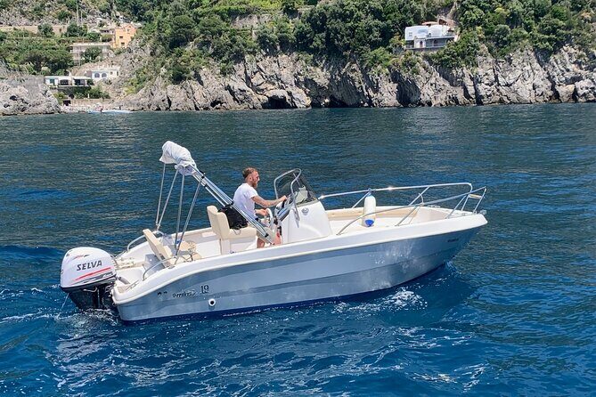 Amalfi Coast 7-hour Private Boat Rental in Maiori or Minori - Why cruising by private boat beats the coast crawl