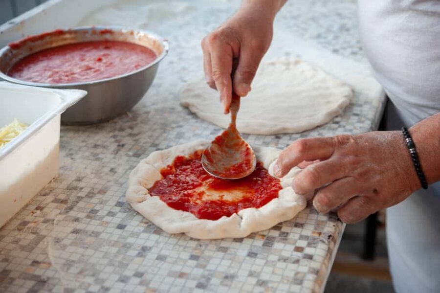 Amalfi Coast: Pizza & Mozzarella Class with Farmhouse visit - The meal: your pizza plus extra tastes (and included drinks)