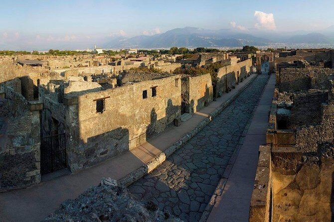 Amalfi Coast: Pompei & Vesuvius small group with Skip the line tickets - Mount Vesuvius: coach to 1000 m, then a crater summit walk