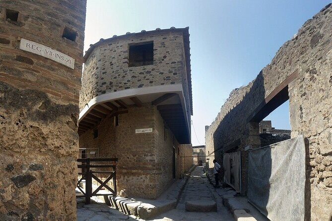 Amalfi Coast: Pompeii Small Group with Skip the Line Tickets - Small-group feel with real named guides and drivers