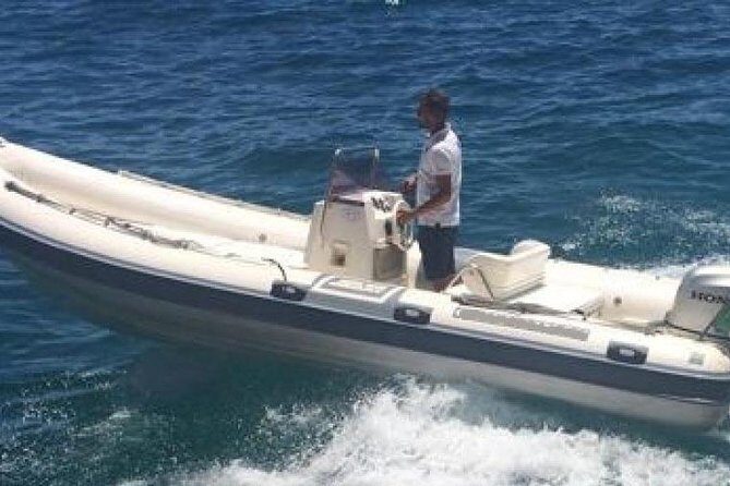 Amalfi Coast PRIVATE boat excursion from Positano - The First Sail: Praiano, Furore Fjord, and Arco degli Innamorati