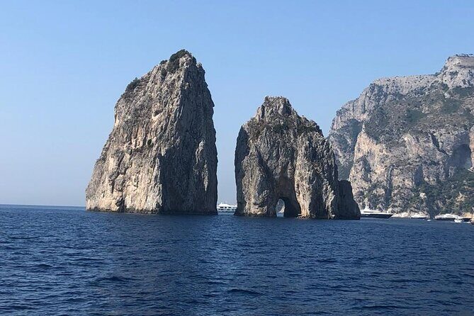 Amalfi Coast Sharing boat tour from Sorrento - Cruising Back: Positano Views, Lover’s Rock, and the Furore Bridge