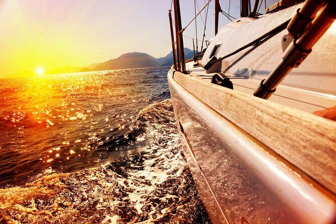Amalfi Coast: Sunset Boat Tour with Fruit & Drinks | Small Group - Cruising out of Amalfi: sea caves and the Arc of Lovers