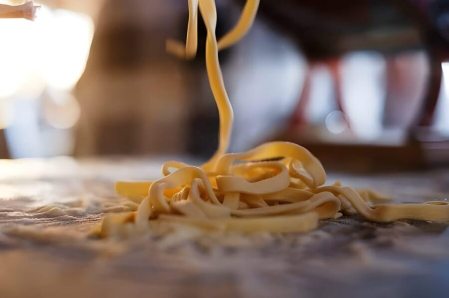 Amalfi: Learn how to make pasta, mozzarella and tiramisù! - The cooking lesson that starts with tiramisù and ends with you eating it