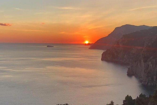 Amalfi, Positano & Ravello small group tour from Sorrento with lunch - Driver vs. Guide: When the English Part Matters