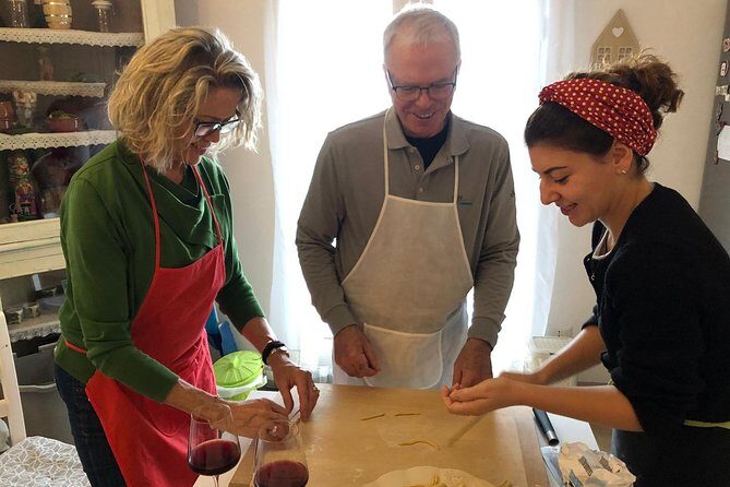 Authentic Cooking with Locals: Meal, Wine & Scenic Views - What you learn (and what to ask before you start cooking)