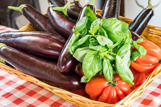 Authentic Pasta Cooking Class in Sorrento with Wine - Ravioli caprese: making pasta dough and stuffing it with care