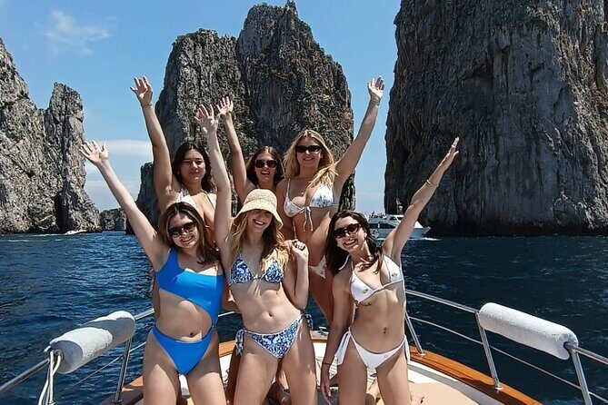 Boat Tour of the Caves on the Island of Capri - Why this Capri cave boat tour fits so well in two hours