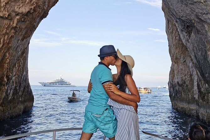 Capri and amalfi coast private boat day - Marina Piccola pickup and the morning flow (so you don’t lose time)
