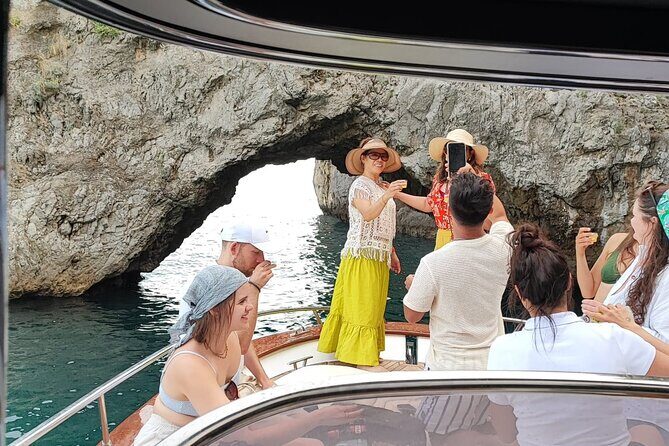 Capri and Blue Grotto Small Group Boat Tour - Capri Icons From the Sea: Faraglioni, Mermaid’s Rock, and Villa Views