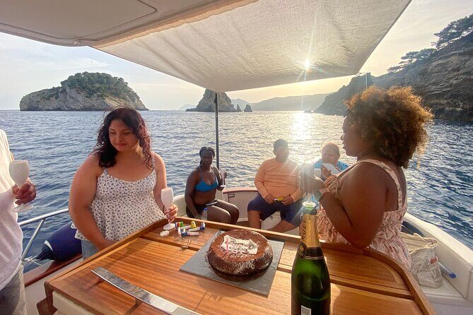 Capri and Blue Grotto Small Group Boat Tour - Crew and Guide Style: You’ll Feel the Difference With Real Communication