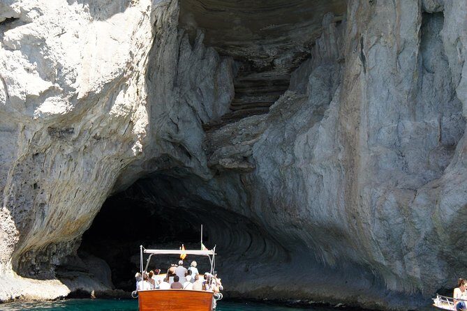 Capri & Blue Grotto Small Group Full-Day Boat Tour from Positano - Check-in at 8:00 am: the orange booth plan