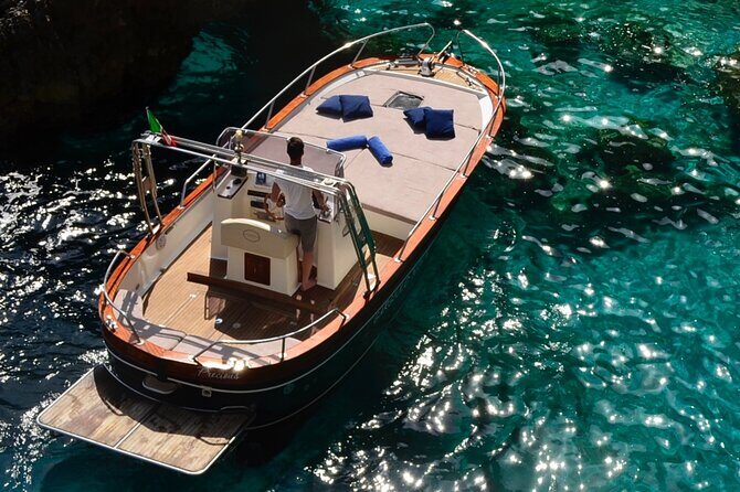 Capri boat excursion - Cave of the Coral Swim Time: Masks, Towels, Showers, and Gear
