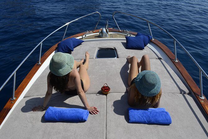 Capri boat excursion - Marina Piccola Start: Cave of the Sailors and First Coastal Views