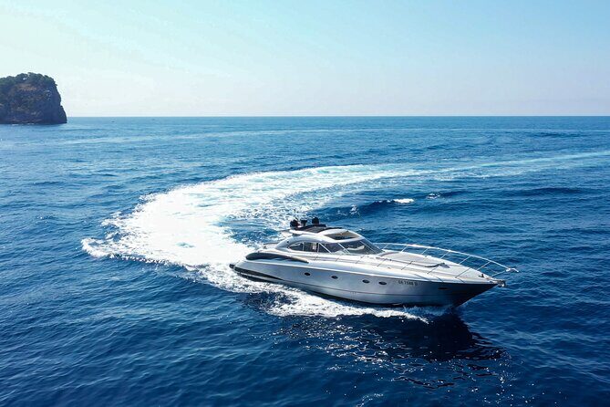 Capri: discover the beauties of the island aboard a Luxury Boat - Li Galli Islands: A Sea-Level Start That Sets the Tone