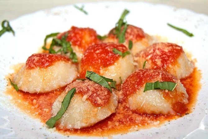 CAPRI - DIY Day Trip Package - BoatTour, BlueGrotto,Bus&Lunch - La Giara: Your 3-Course Lunch in Anacapri