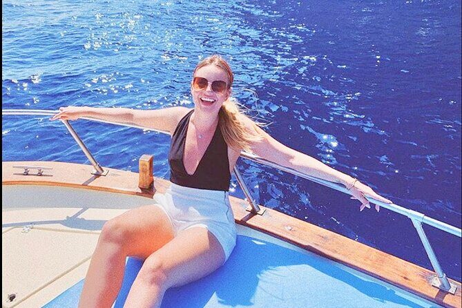 Capri enjoy the Dolce Vita by boat for 4 unforgettable hours! - Stop 4: White Grotta—quick look, strong visual payoff