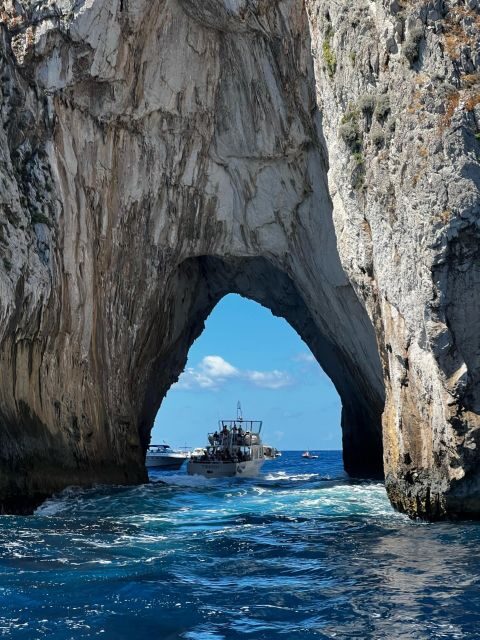 Capri: exclusive boat tour - FAQ