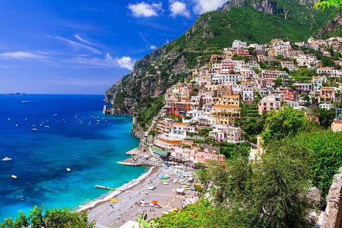 Capri Island Boat Tour from Amalfi with Snorkeling | Small Group - Capri on foot for 3 hours: how to avoid wasting your time
