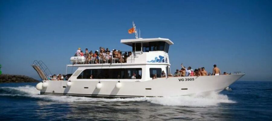 Capri: Island Boat Tour with Blue Grotto Stop - Salto di Tiberio: the quick opener for big views