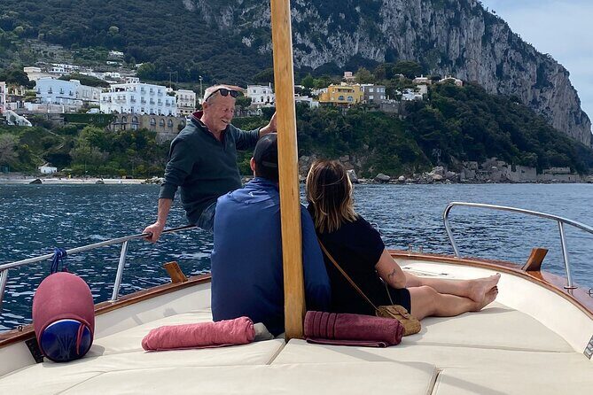 Capri Private Boat Tour from Capri (3 Hours) with Blue Grotto - Skipper Commentary: Why the Guide Can Make or Break the Tour