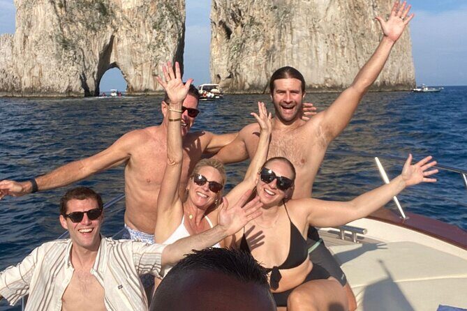 Capri Private Boat Tour from Positano or Praiano - Your Boat Day Comfort: What’s Included Onboard (And What That Means)