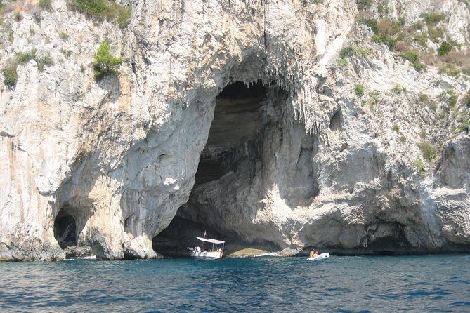 Capri Private Boat Tour from Positano, Praiano or Amalfi - Boat comfort and why group size matters here