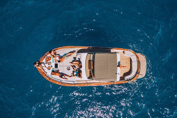 Capri Private Boat Tour from Sorrento, Positano or Naples - Lunch and Shopping: Capri by Sea, Then Your Choice on Land
