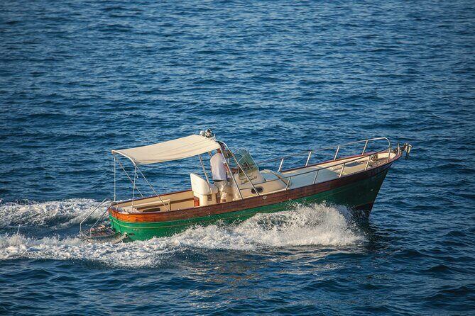 Capri Private Boat Tour from Sorrento - Premium 28ft Boat - Meeting at Cooperativa Azzurra in Sorrento: fast start, clear handoff