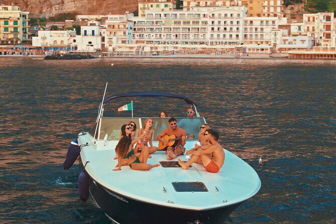 Capri Private luxury Boat Tour - Weather, timing, and how to avoid a day-killer
