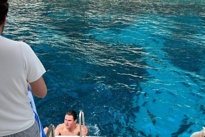 Capri Secret Corners Semi-Private Boat Tour with Local Captain - Stop 4: Cala del Rio and the Heart Cave