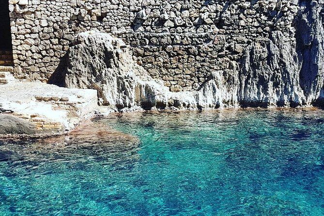 Capri Small-Group Boat Day Tour from Sorrento - Bagni di Tiberio: the first swim that sets the tone