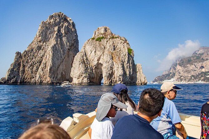 Capri Small-Group Boat Tour from Sorrento with Lunch & Snorkeling - Your 4 hours on Capri: how to spend them well (and not waste them)