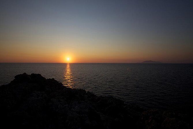 Capri Sunset Escape – Exclusive Evening Boat Tour from Sorrento - Price and Value: What You’re Paying For (and What Costs Extra)