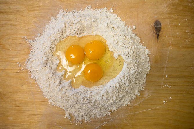 Cesarine: Home Cooking Class & Meal with a Local in Sorrento - The 3-hour flow: starter, pasta choice, dessert, then dinner