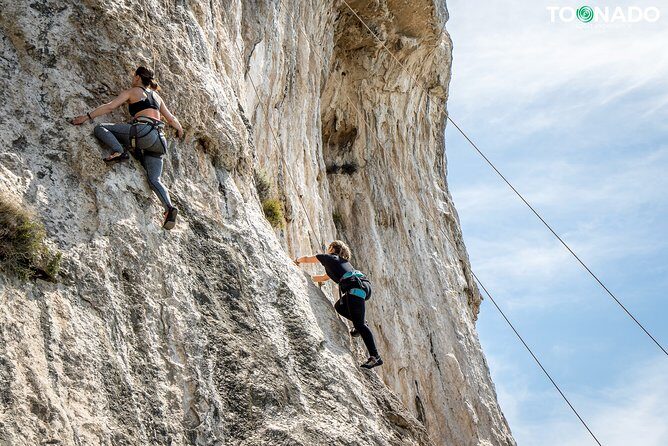 Climbing Experience - The path of the Gods - The real heart of it: gear, safety training, and an instructor who makes it click