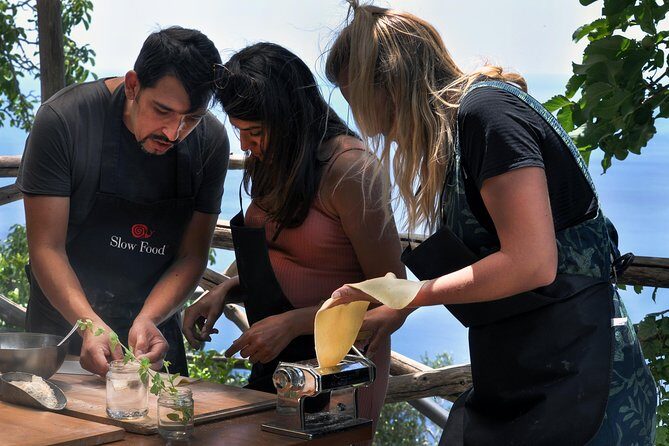 Cooking Class with garden visit - Meeting Point on Via Umberto I: timing and what to expect