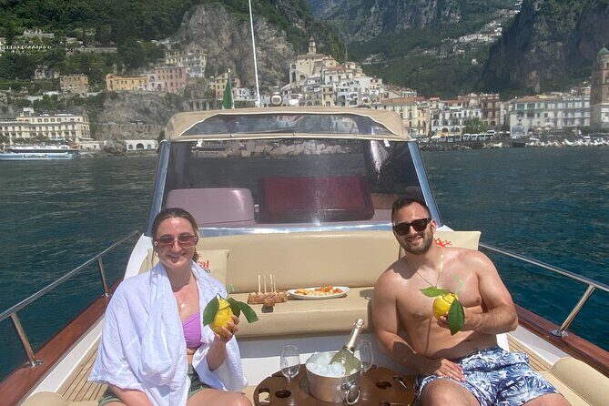 Day on a private boat on the Amalfi Coast - Meeting at Marina Piccola and getting on the water smoothly