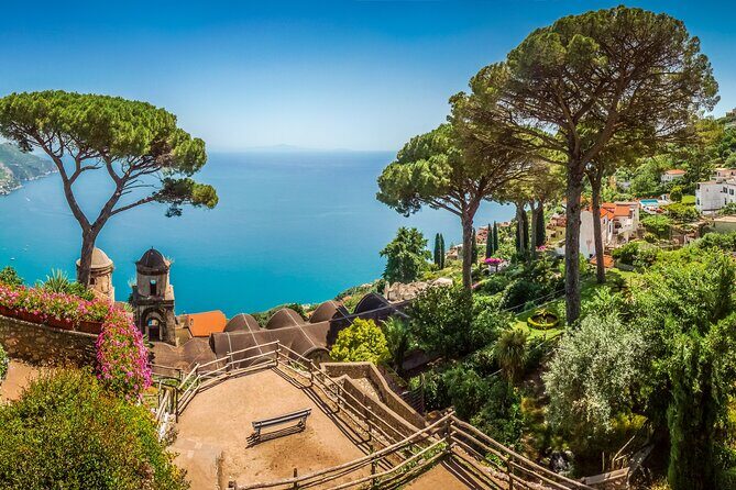 Day tour to Positano Amalfi and Ravello from Sorrento - up to 8 - From Sorrento at 8:00: How the day starts in a small Mercedes van