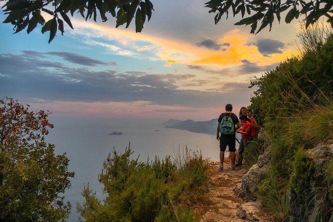 Discover "Path of theGods" private hiking tour from Amalfi Positano Sorrento - Stop 2: Sentiero Degli Dei for the famous ridge-and-sea moments