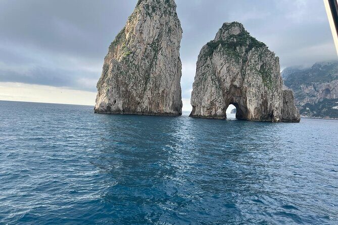 Discovering Capri in one day - What Can Feel Off: Crowds, Heat, and Occasional Coordination Problems