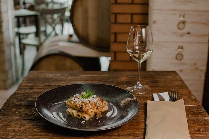 Farm-to-Table Experience: Olive Oil, Garden Tour & Nonna’s Lunch - Sorrento Hills to a Working Farm: The Core Idea
