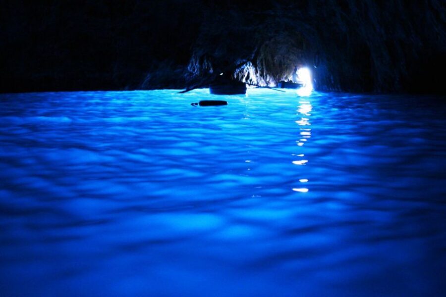From Naples: Blue Grotto and Capri Trip - From Naples Harbor to Capri: the value of starting with a fast ferry